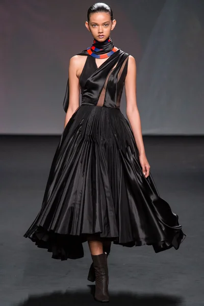 Look 48